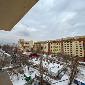 рядом с метро раимбек Алматы