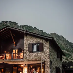L'ovella Negra Mountain Отель Канилло